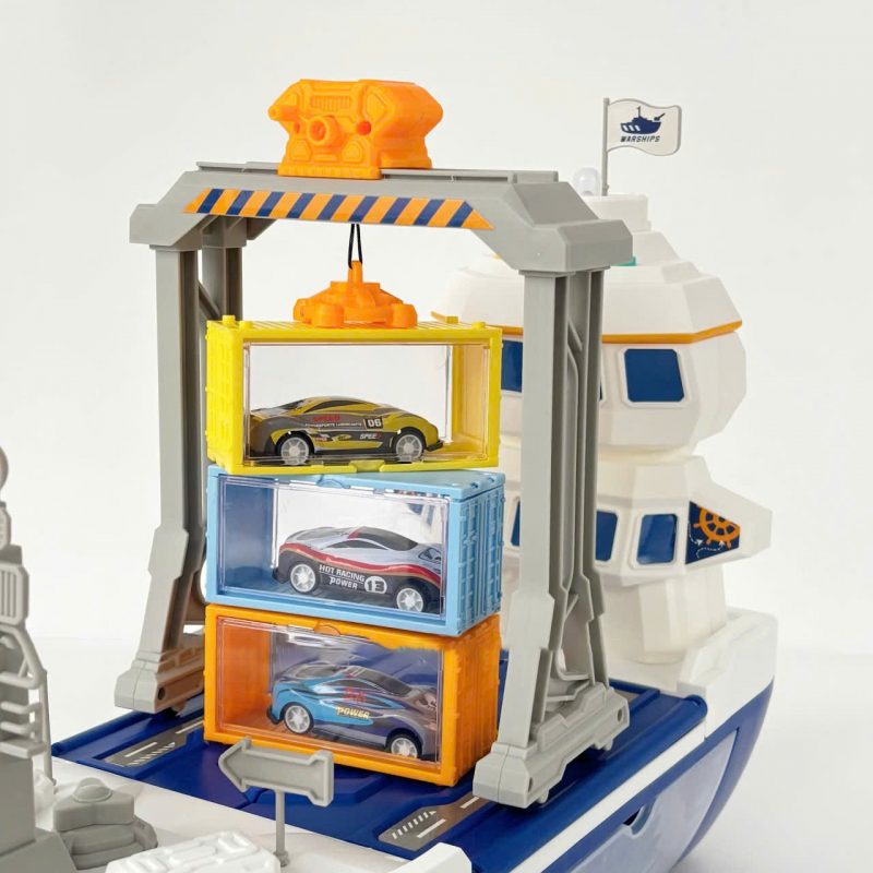 tau thuy giant cargo ship 8