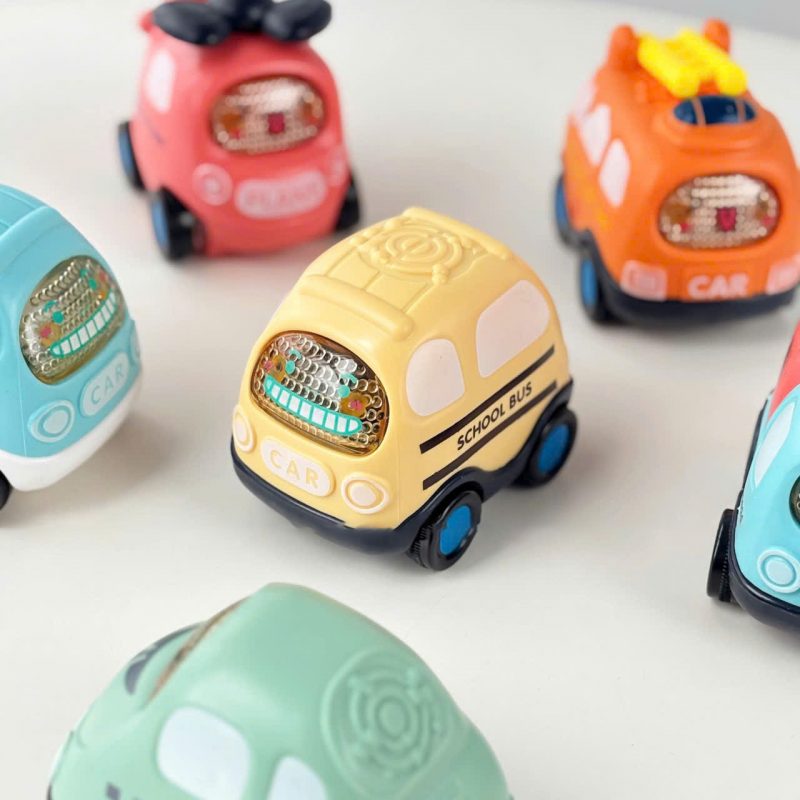 hop 7 xe oto chay da quan tinh inertia car 5